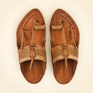 Aamdaar Kaapshi handcrafted Kolhapuri leather chappals Top view